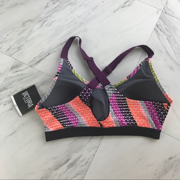 [Victoria's Secret] Lightweight Sports Bra 32C - Picture 2 of 2